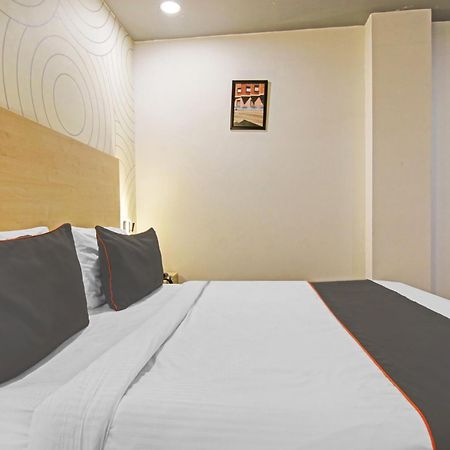 Collection O Slf Mall Sector 30 Hotel Faridabad Exterior photo