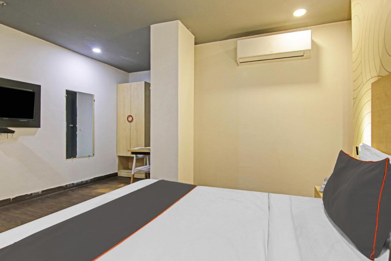 Collection O Slf Mall Sector 30 Hotel Faridabad Exterior photo
